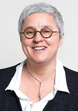 Isabelle ASSASSI, Professeur en Marketing