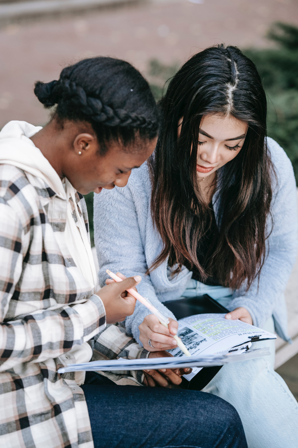 Bachelor in Business Management in Barcelona, in English for 2021 - featured image 3